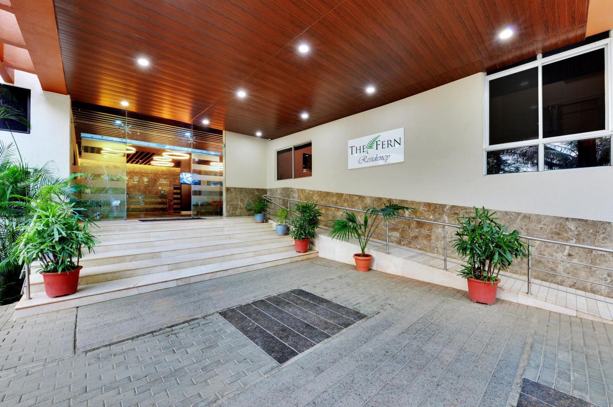 Отель The Fern Residency, Vadgaon - Talegaon, Пуна Экстерьер фото